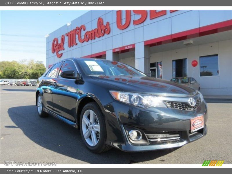 Magnetic Gray Metallic / Black/Ash 2013 Toyota Camry SE