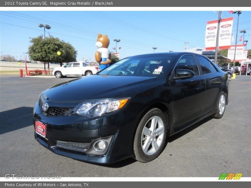 Magnetic Gray Metallic / Black/Ash 2013 Toyota Camry SE