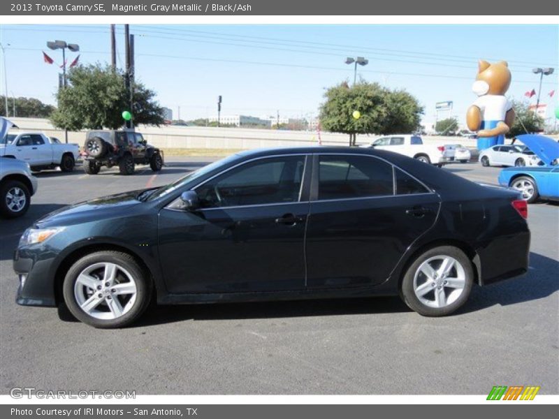 Magnetic Gray Metallic / Black/Ash 2013 Toyota Camry SE