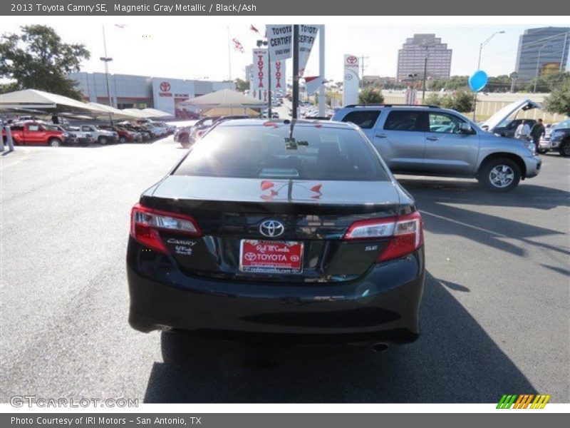 Magnetic Gray Metallic / Black/Ash 2013 Toyota Camry SE