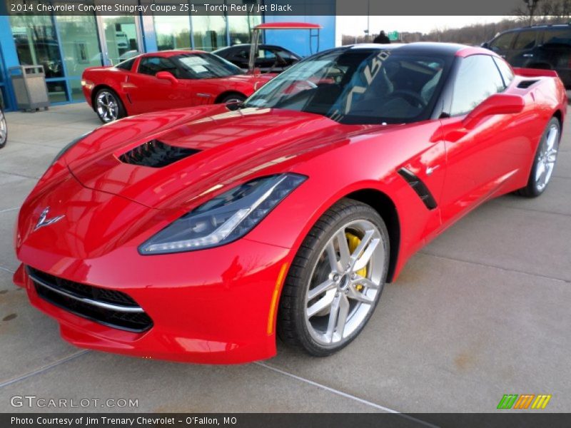 Front 3/4 View of 2014 Corvette Stingray Coupe Z51