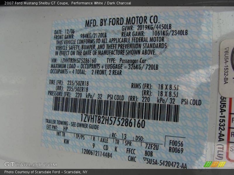 Performance White / Dark Charcoal 2007 Ford Mustang Shelby GT Coupe