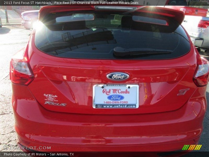 Race Red / ST Charcoal Black Full-Leather Recaro Seats 2013 Ford Focus ST Hatchback