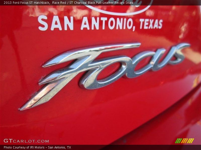 Race Red / ST Charcoal Black Full-Leather Recaro Seats 2013 Ford Focus ST Hatchback