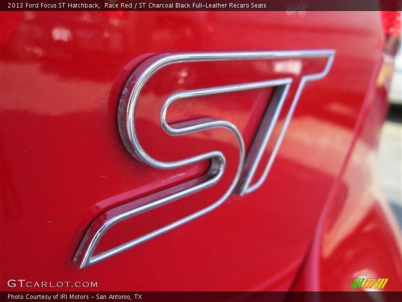 Race Red / ST Charcoal Black Full-Leather Recaro Seats 2013 Ford Focus ST Hatchback