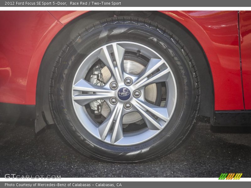 Race Red / Two-Tone Sport 2012 Ford Focus SE Sport 5-Door