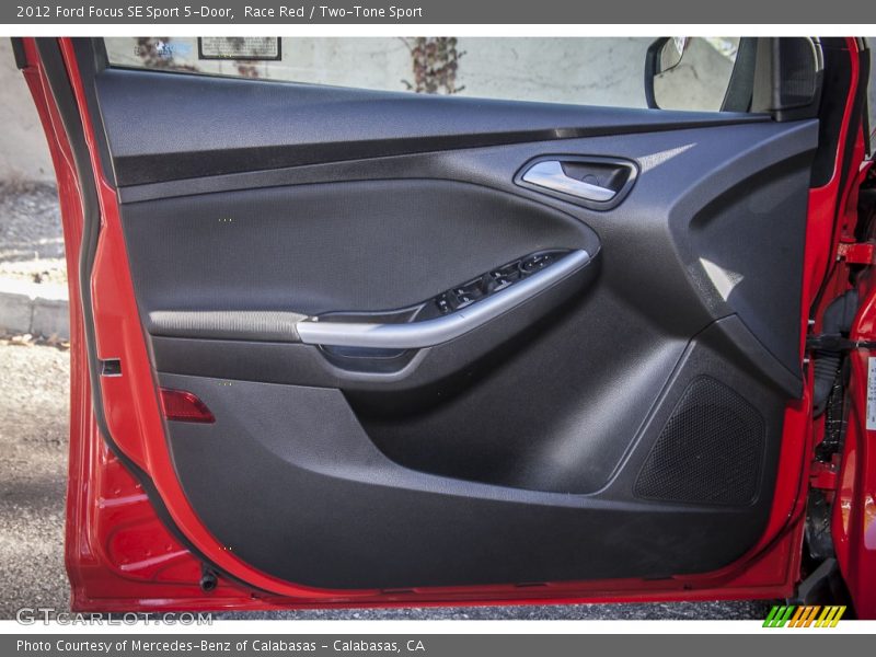 Race Red / Two-Tone Sport 2012 Ford Focus SE Sport 5-Door