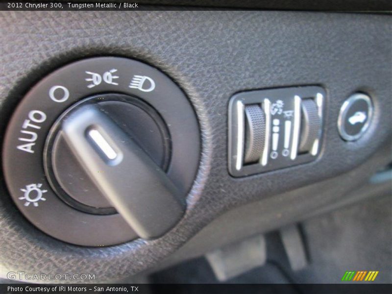 Tungsten Metallic / Black 2012 Chrysler 300