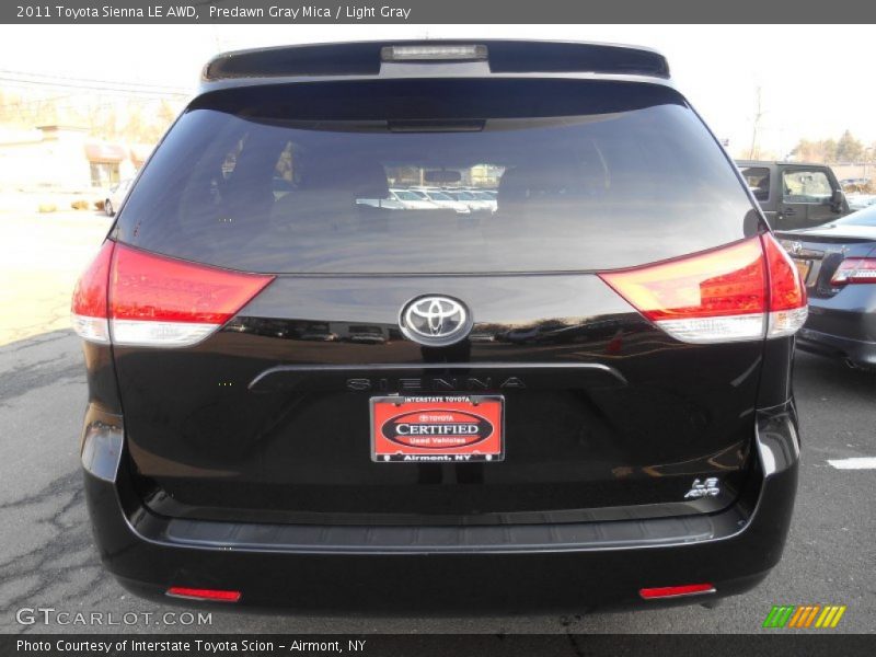 Predawn Gray Mica / Light Gray 2011 Toyota Sienna LE AWD