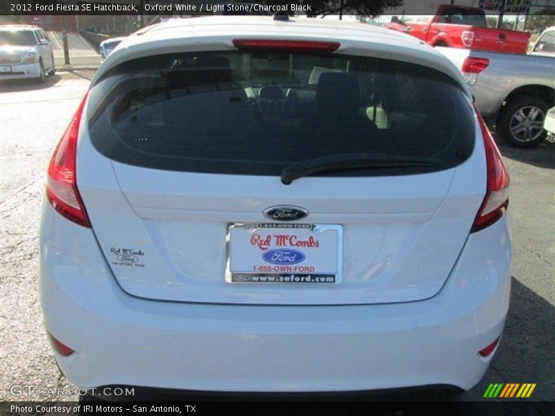 Oxford White / Light Stone/Charcoal Black 2012 Ford Fiesta SE Hatchback