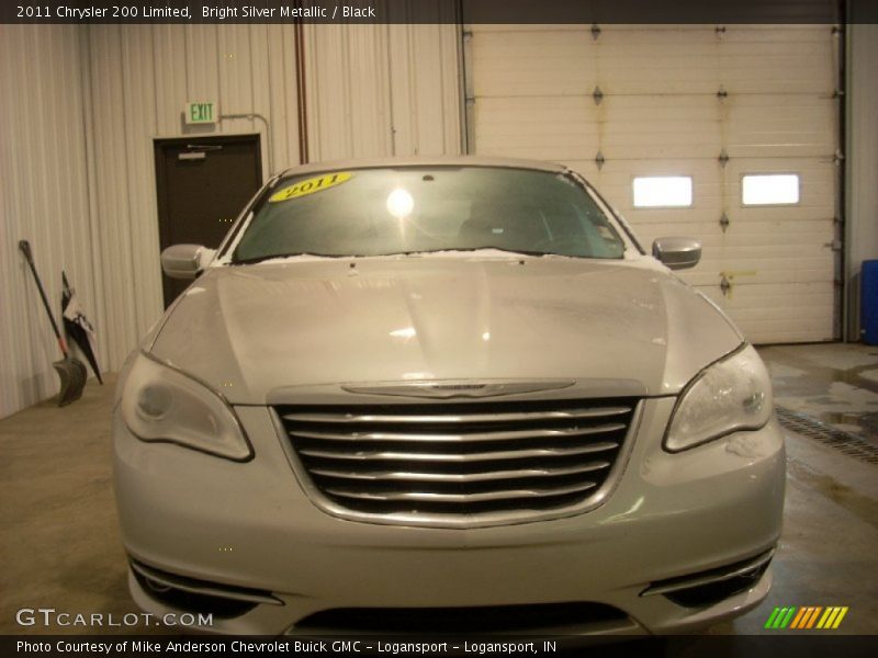 Bright Silver Metallic / Black 2011 Chrysler 200 Limited