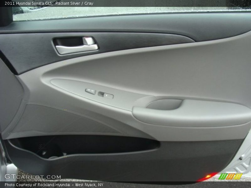 Radiant Silver / Gray 2011 Hyundai Sonata GLS