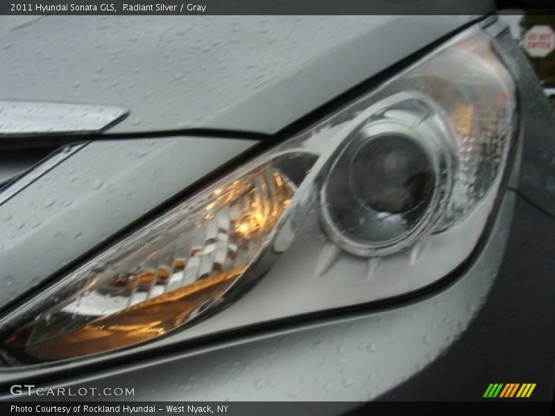 Radiant Silver / Gray 2011 Hyundai Sonata GLS
