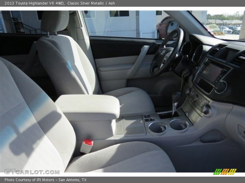 Classic Silver Metallic / Ash 2013 Toyota Highlander V6 4WD