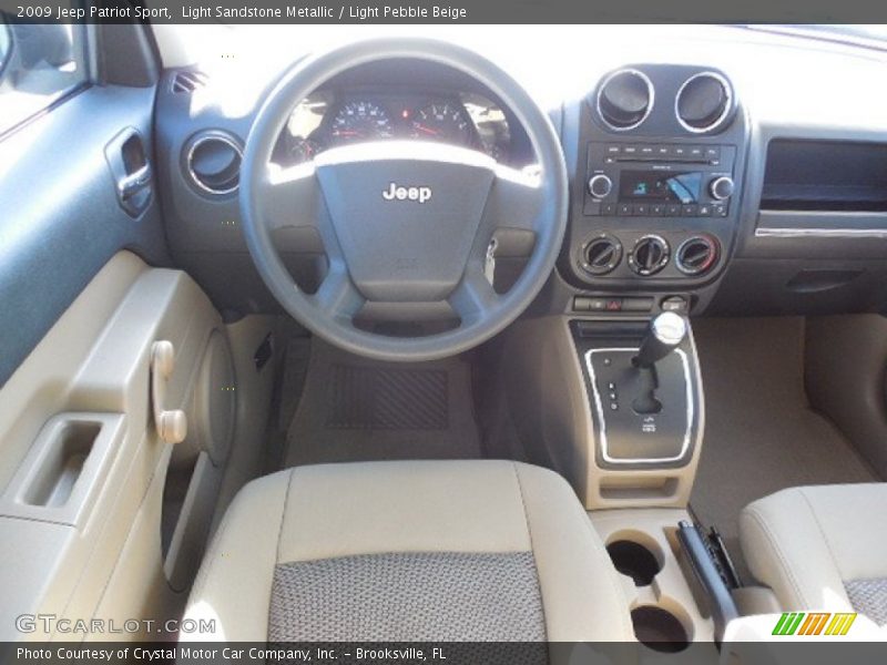 Light Sandstone Metallic / Light Pebble Beige 2009 Jeep Patriot Sport