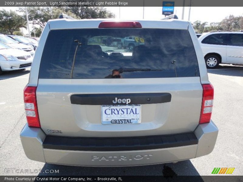 Light Sandstone Metallic / Light Pebble Beige 2009 Jeep Patriot Sport