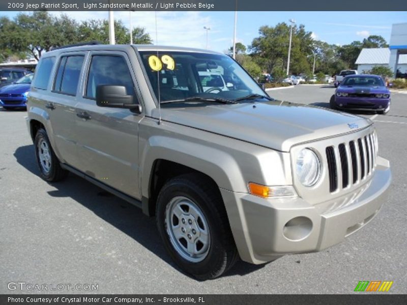 Light Sandstone Metallic / Light Pebble Beige 2009 Jeep Patriot Sport