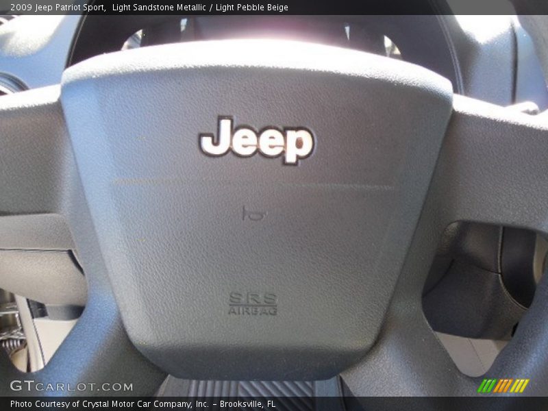Light Sandstone Metallic / Light Pebble Beige 2009 Jeep Patriot Sport