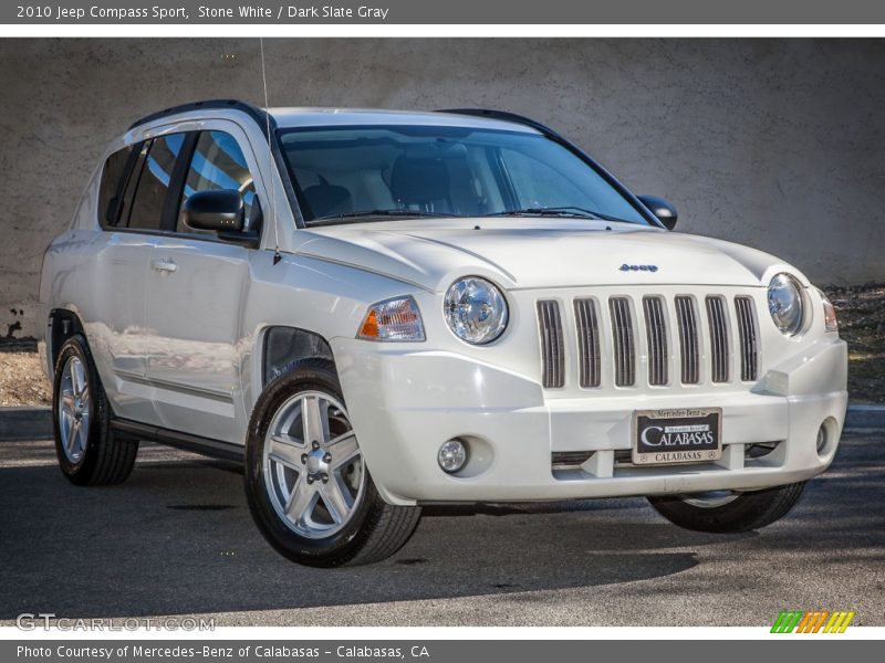 Stone White / Dark Slate Gray 2010 Jeep Compass Sport