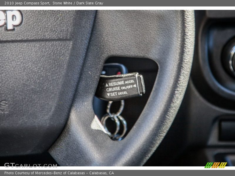 Stone White / Dark Slate Gray 2010 Jeep Compass Sport