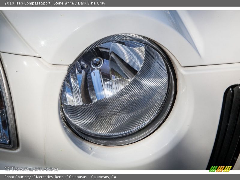 Stone White / Dark Slate Gray 2010 Jeep Compass Sport