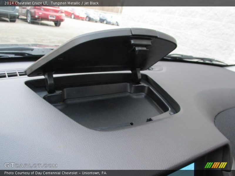 Tungsten Metallic / Jet Black 2014 Chevrolet Cruze LT