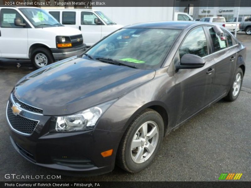 Tungsten Metallic / Jet Black 2014 Chevrolet Cruze LT