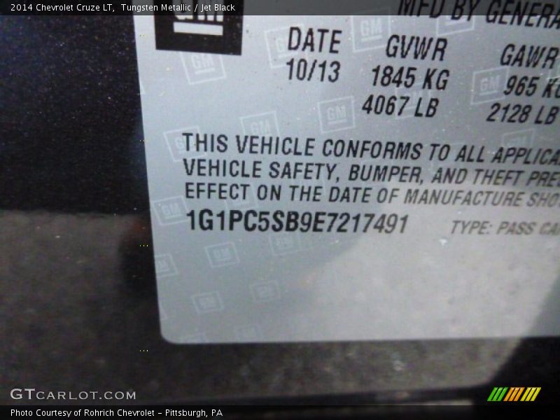 Tungsten Metallic / Jet Black 2014 Chevrolet Cruze LT