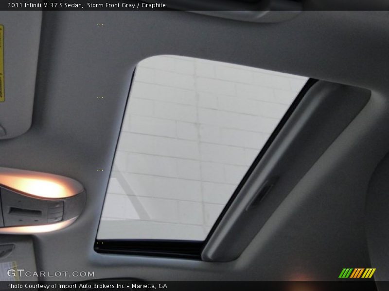 Sunroof of 2011 M 37 S Sedan