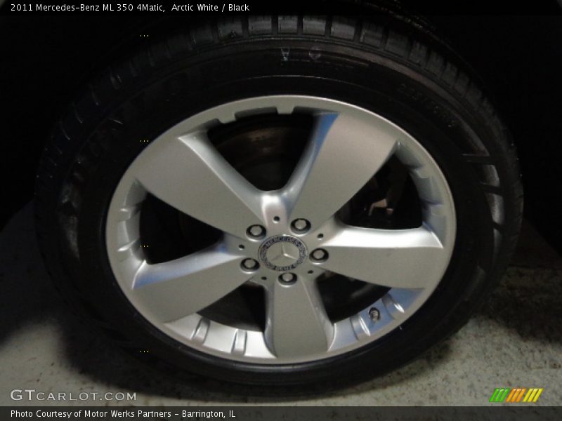 Arctic White / Black 2011 Mercedes-Benz ML 350 4Matic