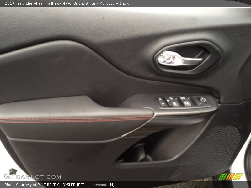 Bright White / Morocco - Black 2014 Jeep Cherokee Trailhawk 4x4