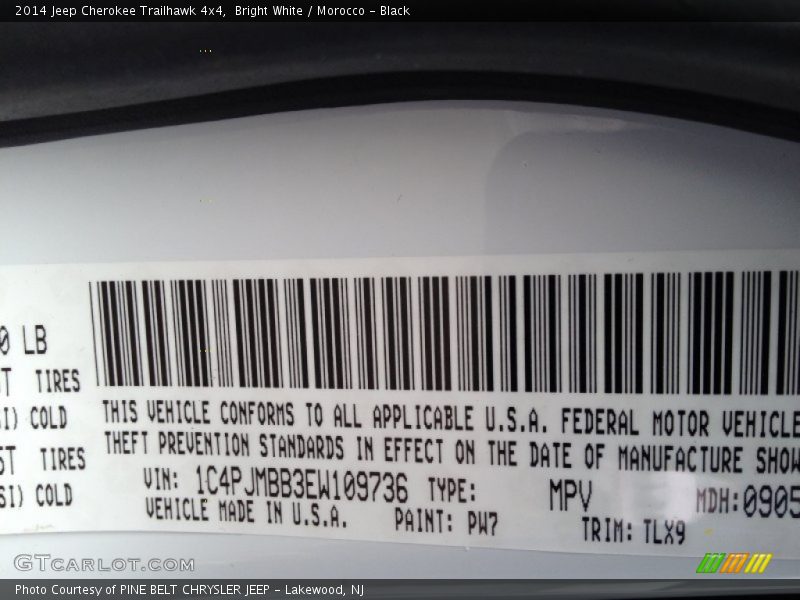 Bright White / Morocco - Black 2014 Jeep Cherokee Trailhawk 4x4