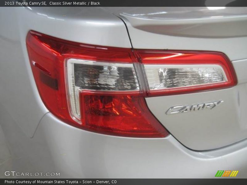 Classic Silver Metallic / Black 2013 Toyota Camry SE