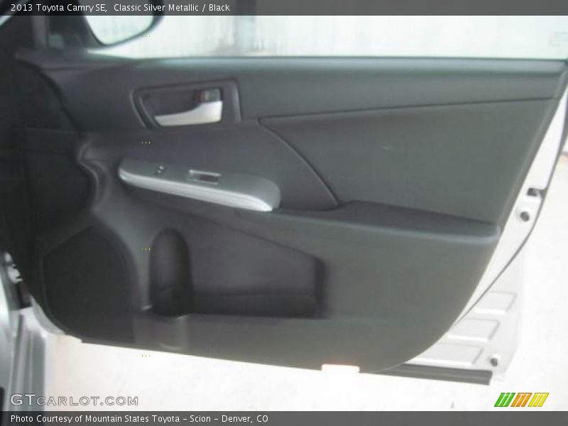 Classic Silver Metallic / Black 2013 Toyota Camry SE