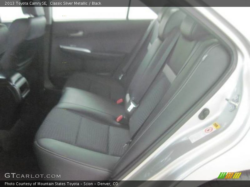 Classic Silver Metallic / Black 2013 Toyota Camry SE