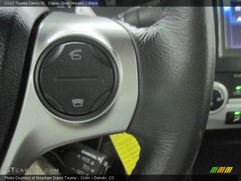 Classic Silver Metallic / Black 2013 Toyota Camry SE