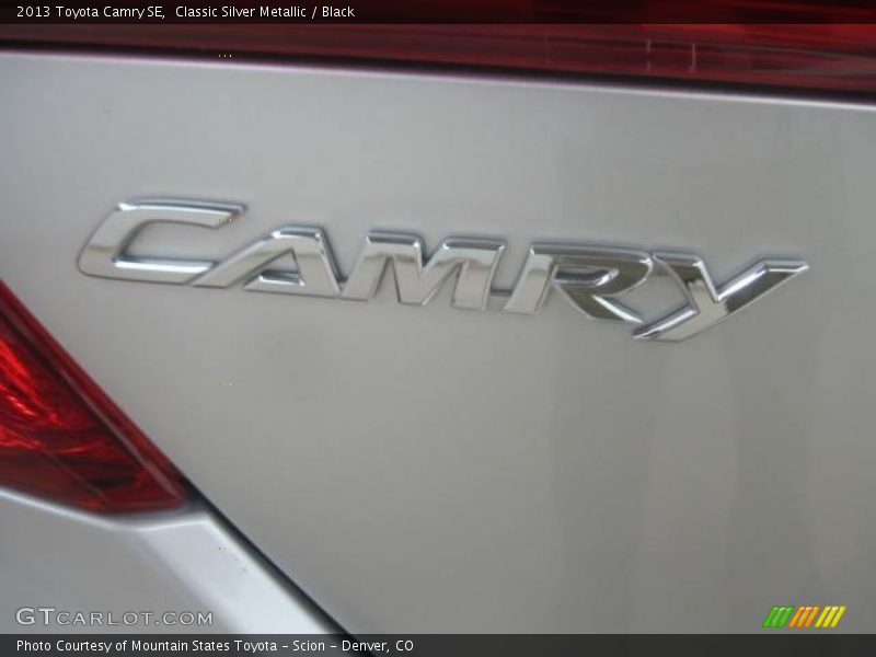 Classic Silver Metallic / Black 2013 Toyota Camry SE