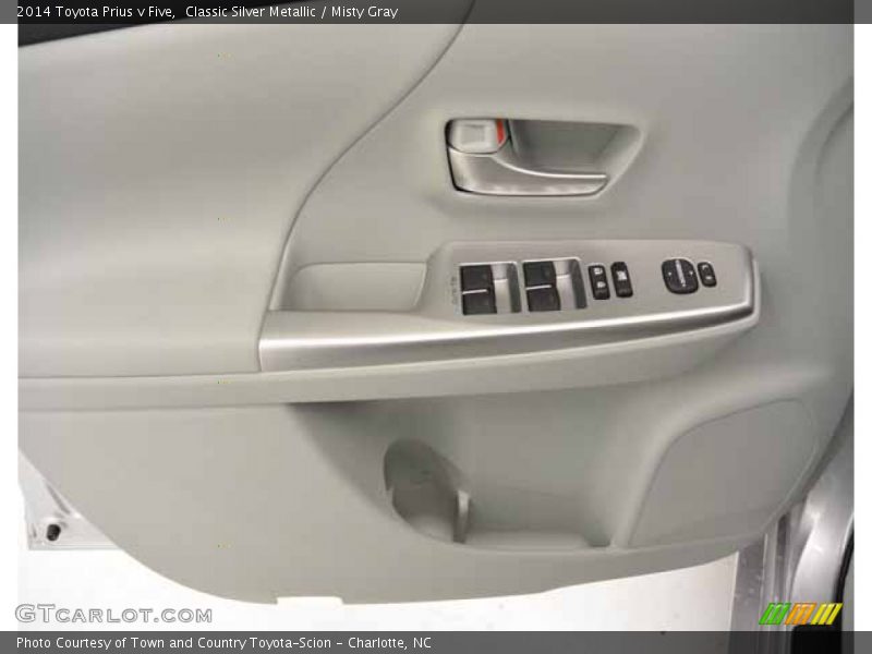 Classic Silver Metallic / Misty Gray 2014 Toyota Prius v Five