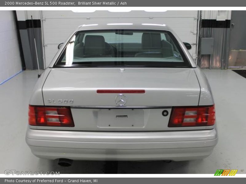 Brilliant Silver Metallic / Ash 2000 Mercedes-Benz SL 500 Roadster