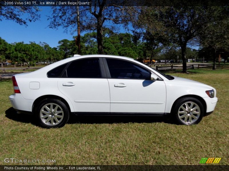 Ice White / Dark Beige/Quartz 2006 Volvo S40 T5