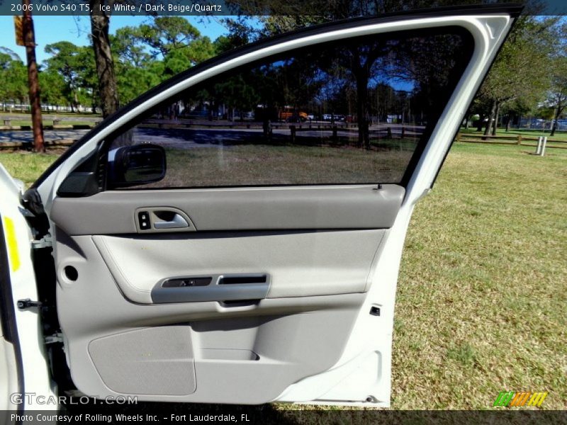 Ice White / Dark Beige/Quartz 2006 Volvo S40 T5
