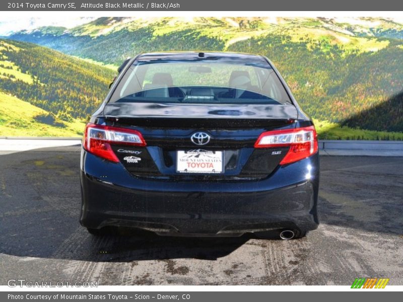 Attitude Black Metallic / Black/Ash 2014 Toyota Camry SE