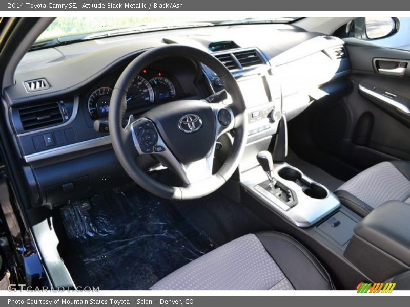 Attitude Black Metallic / Black/Ash 2014 Toyota Camry SE