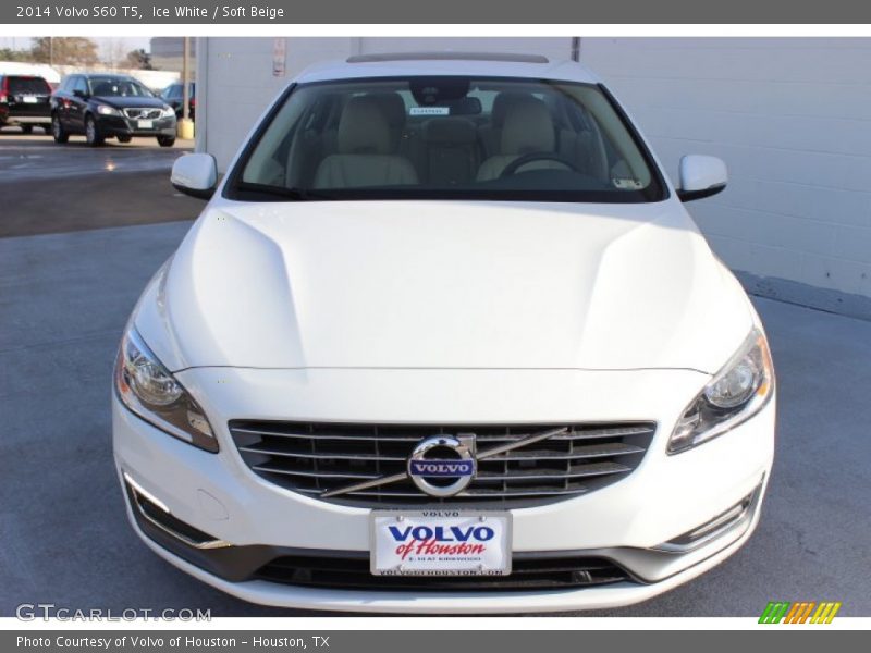 Ice White / Soft Beige 2014 Volvo S60 T5