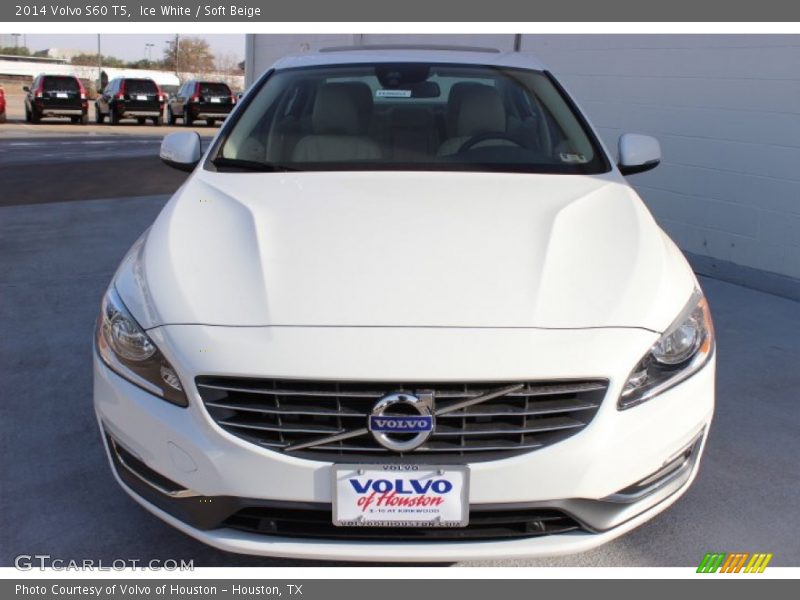 Ice White / Soft Beige 2014 Volvo S60 T5