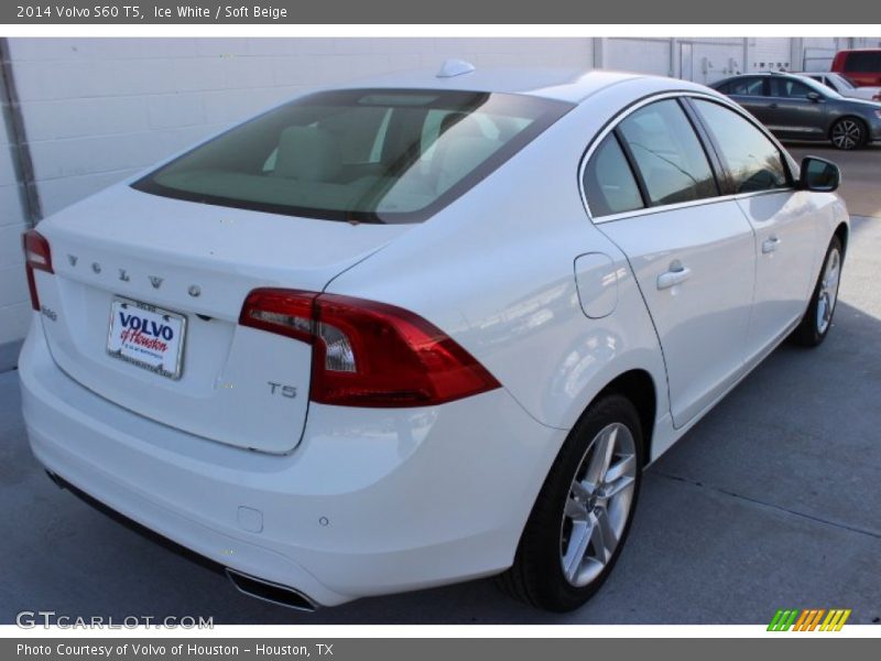 Ice White / Soft Beige 2014 Volvo S60 T5