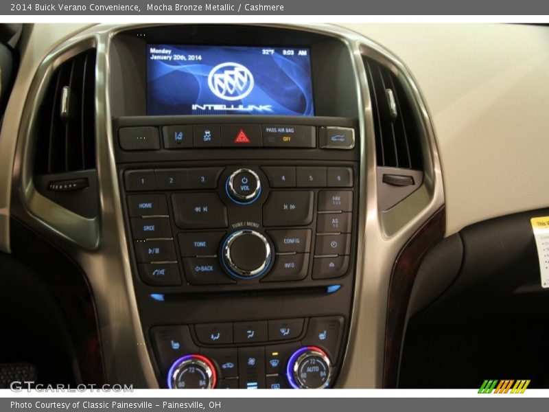 Controls of 2014 Verano Convenience