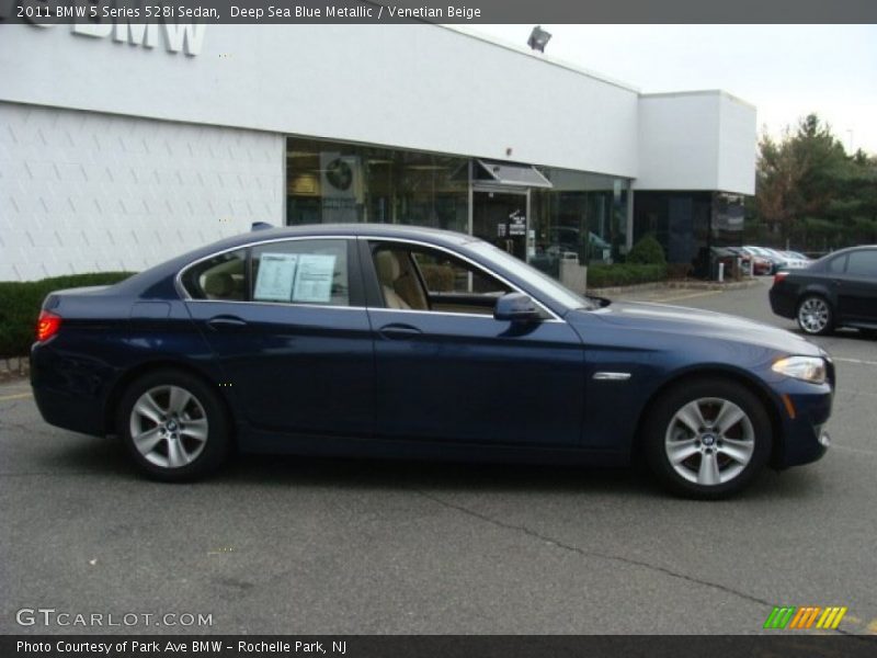 Deep Sea Blue Metallic / Venetian Beige 2011 BMW 5 Series 528i Sedan