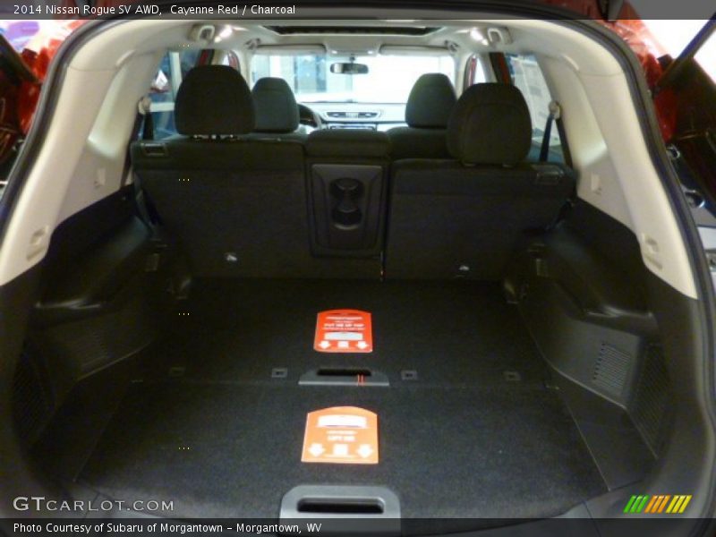  2014 Rogue SV AWD Trunk