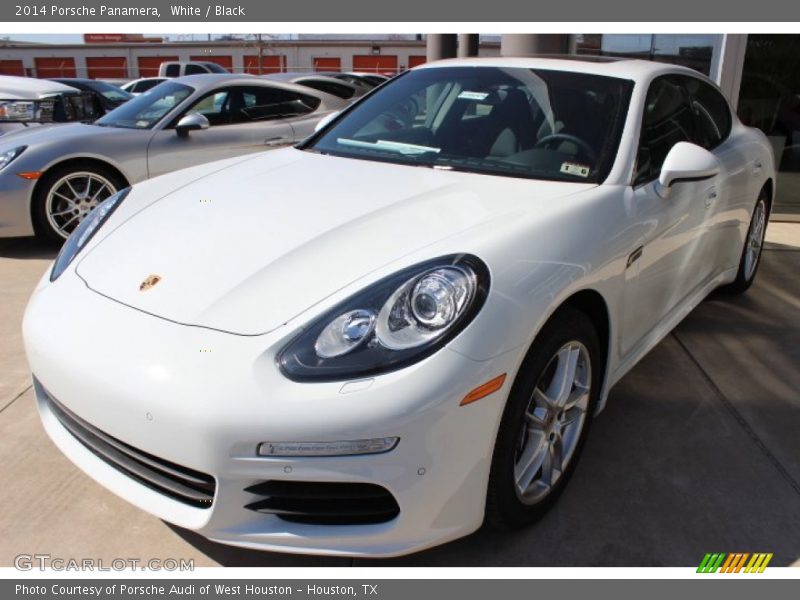 Front 3/4 View of 2014 Panamera 